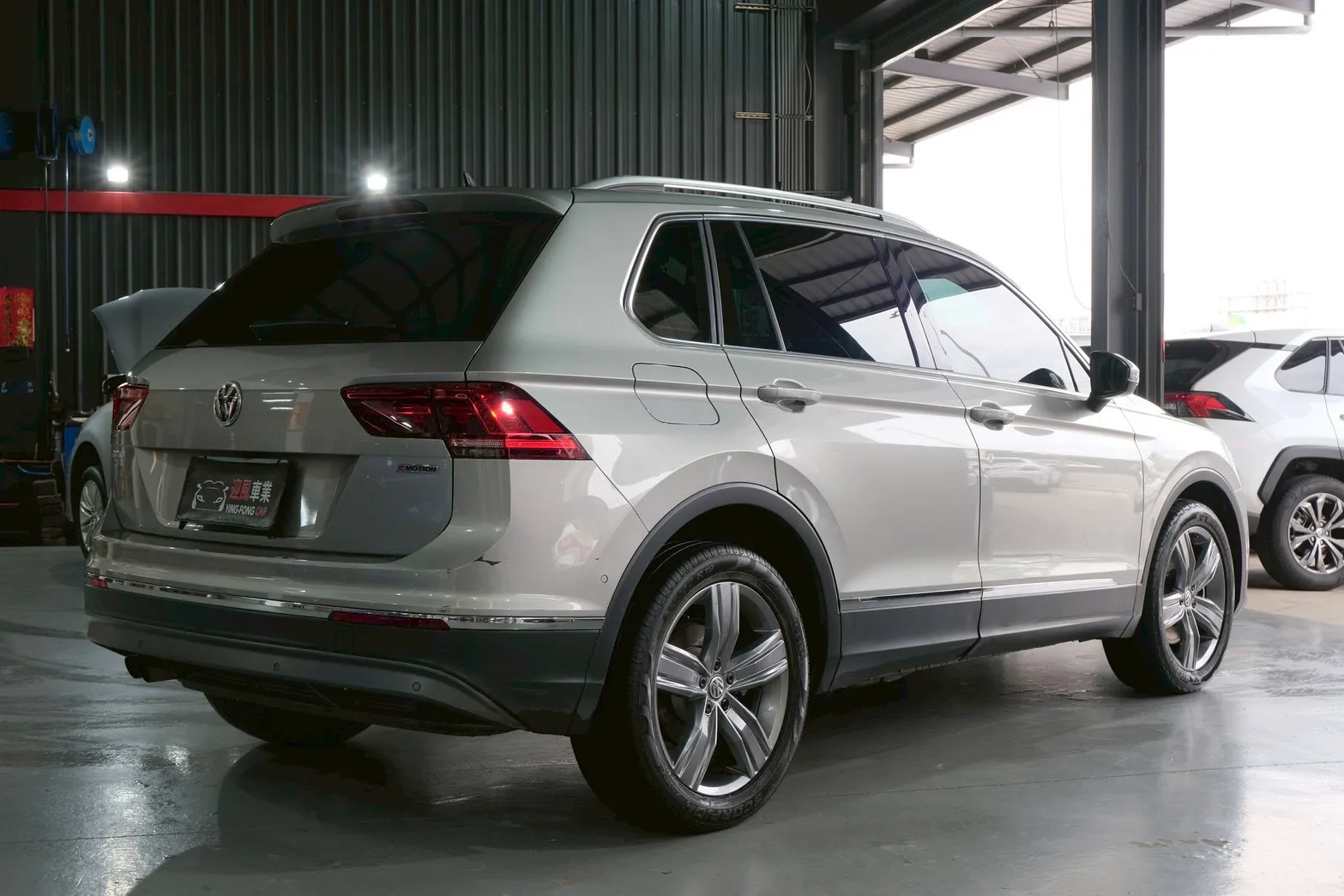 ⚪ 2019 Volkswagen Tiguan 330 TSI Highline 銀色