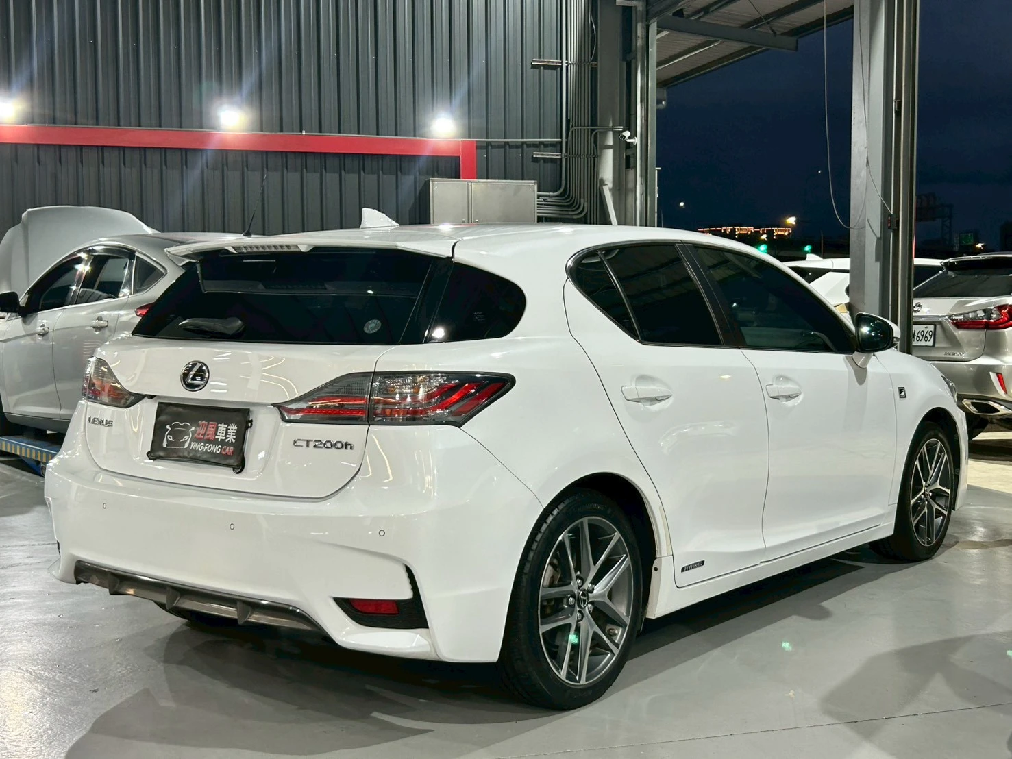 ⚪ 2016 Lexus CT 200h F Sport 菁英版 白色