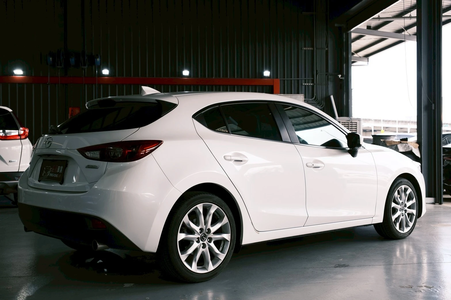 ⚪ 2016 Mazda3 5D 2.0 頂級型 白色