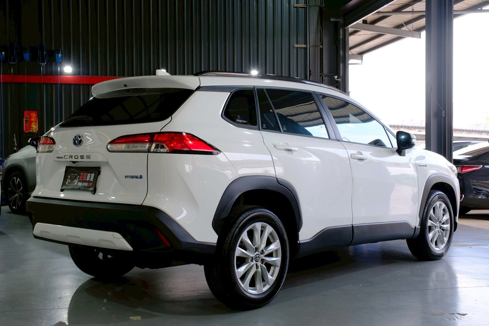 ⚪ 2021 Toyota Corolla Cross 1.8 HV 豪華版 白色