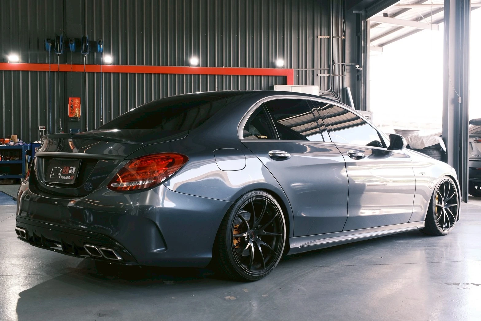 ⚪ 2015 M-Benz C-Class Sedan C300 AMG 灰色