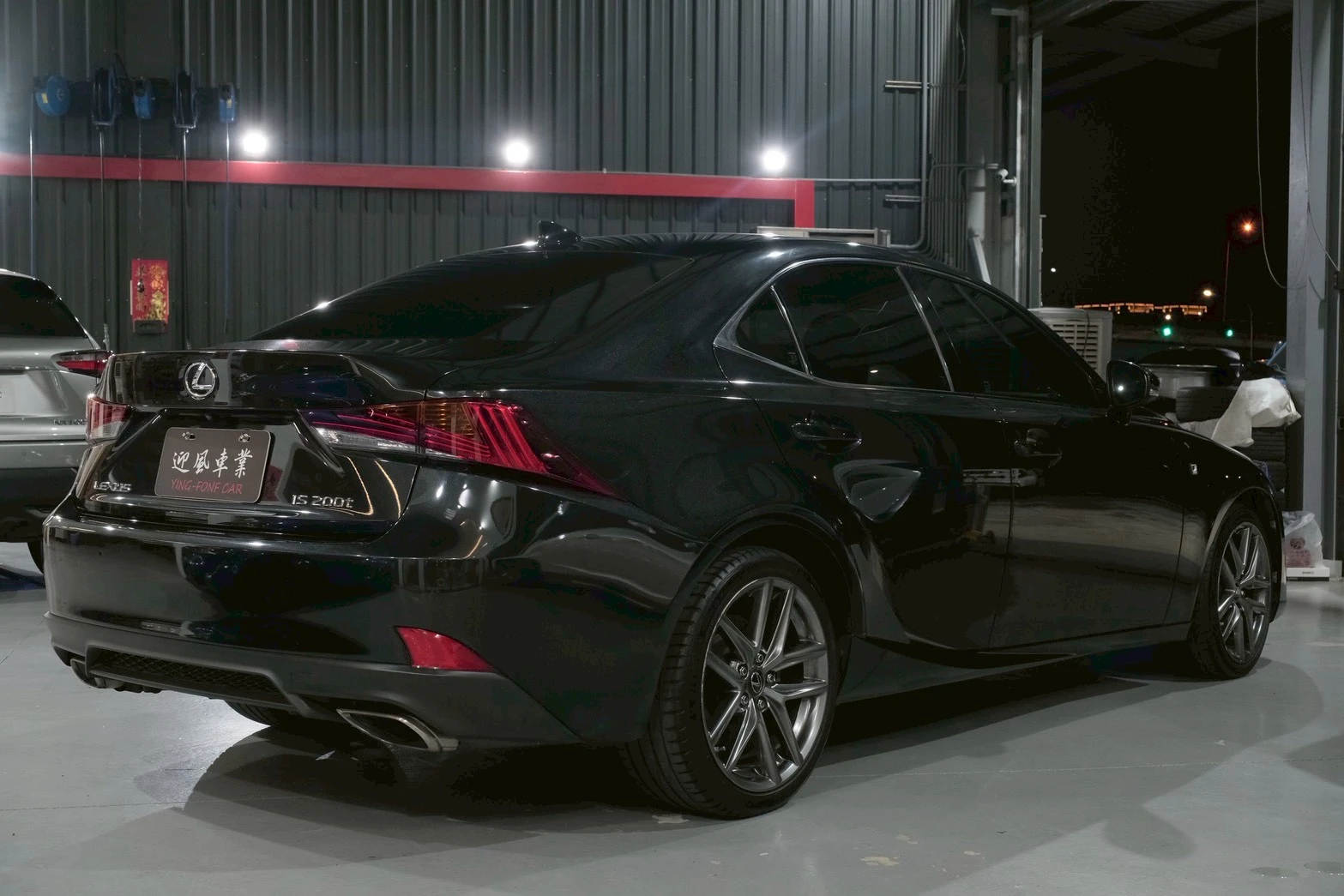 ⚪ 2016 Lexus IS 200t F Sport版 黑色