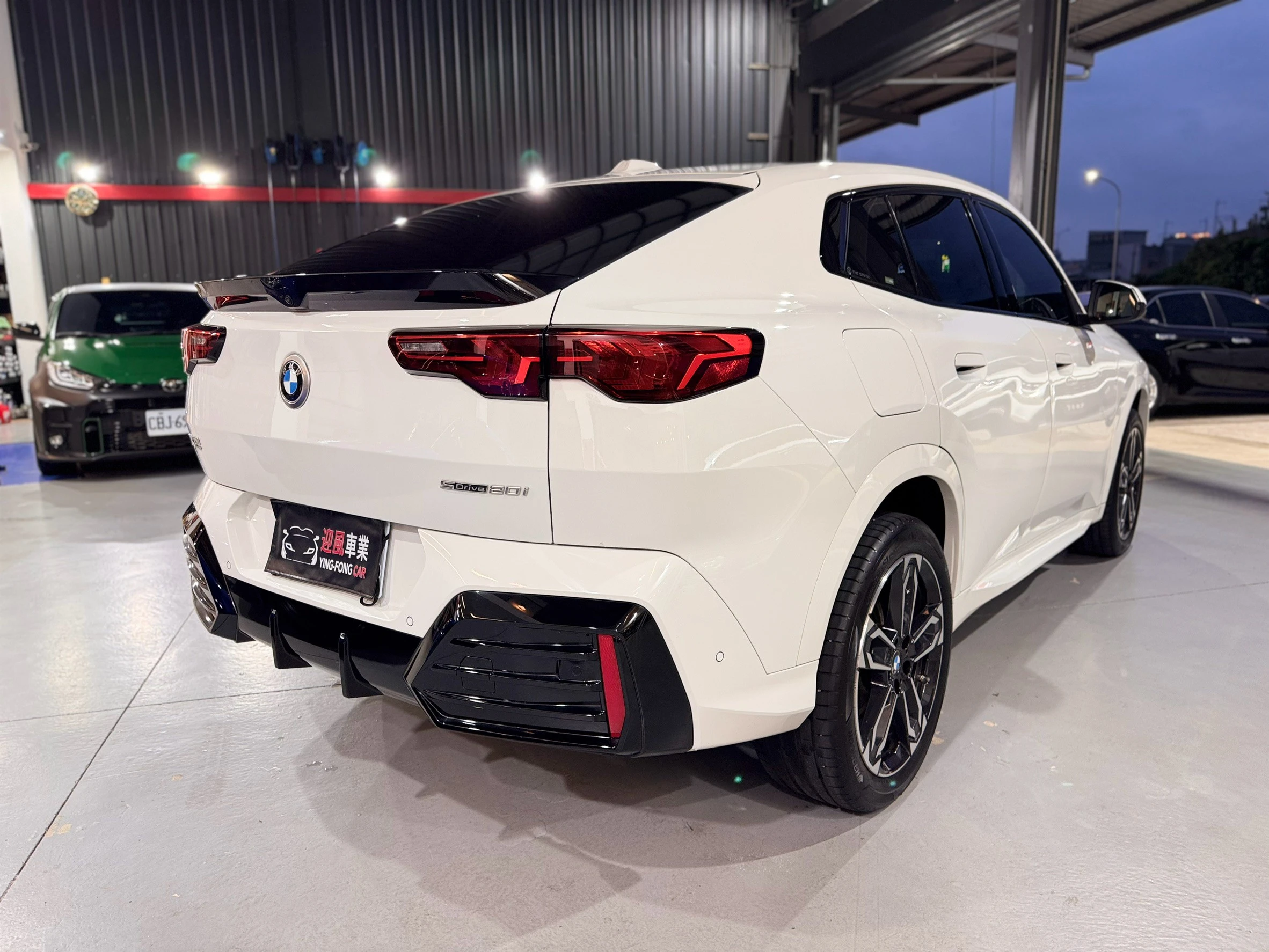 ⚪ 2025 BMW X2 sDrive20i M Sport 白色