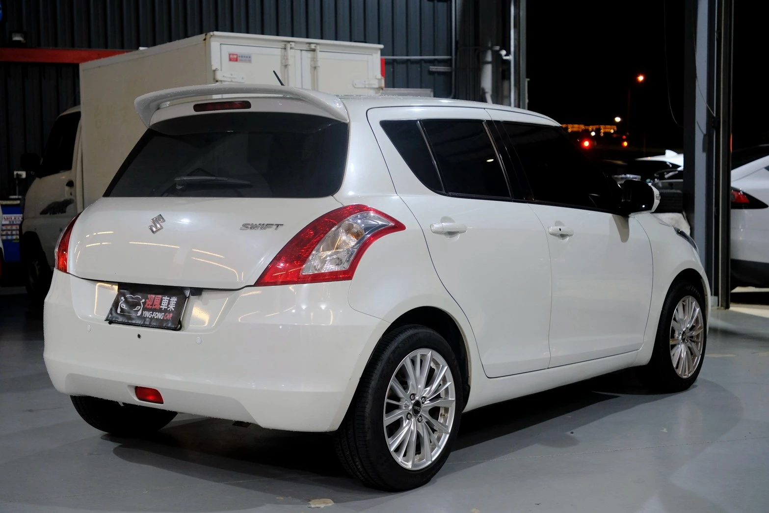 ⚪ 2016 Suzuki Swift 1.2 GLX 白色