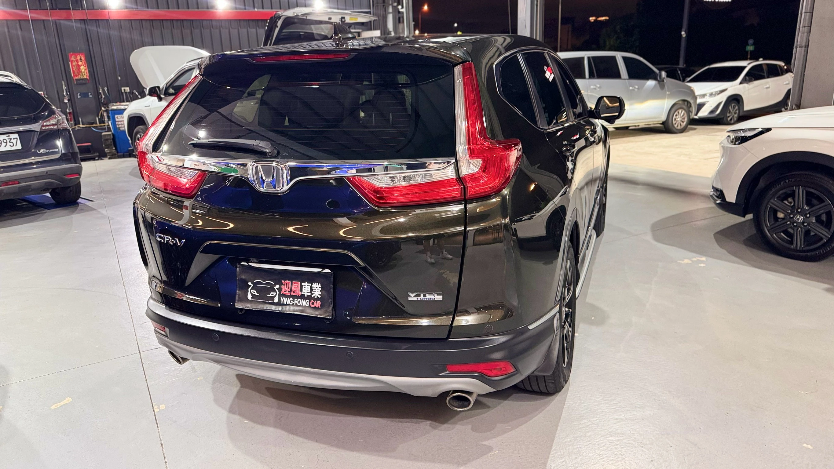 ⚪ 2018 Honda CR-V 1.5 S 深綠色
