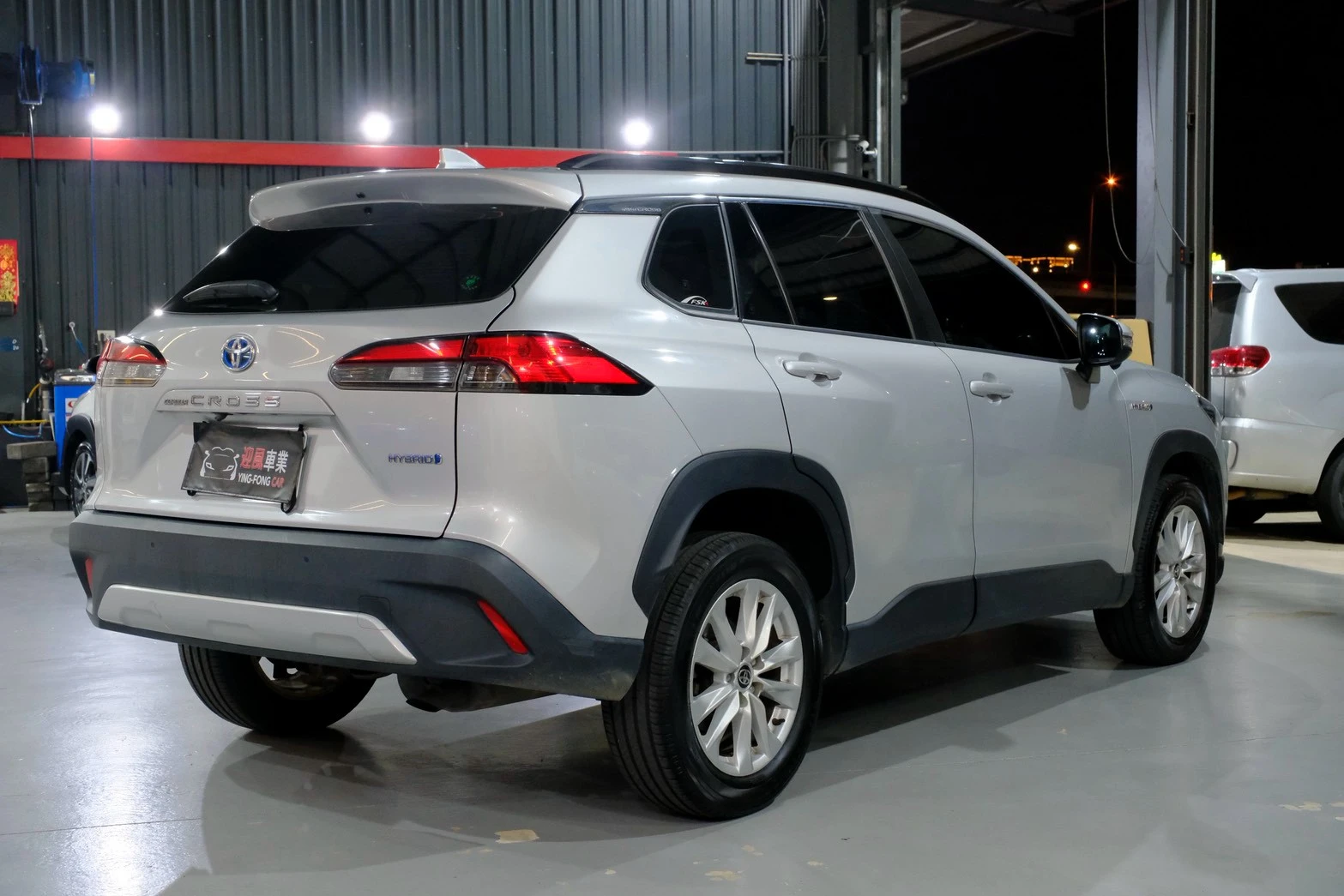 ⚪ 2020 Toyota Corolla Cross 1.8 Hybrid 尊爵 銀色