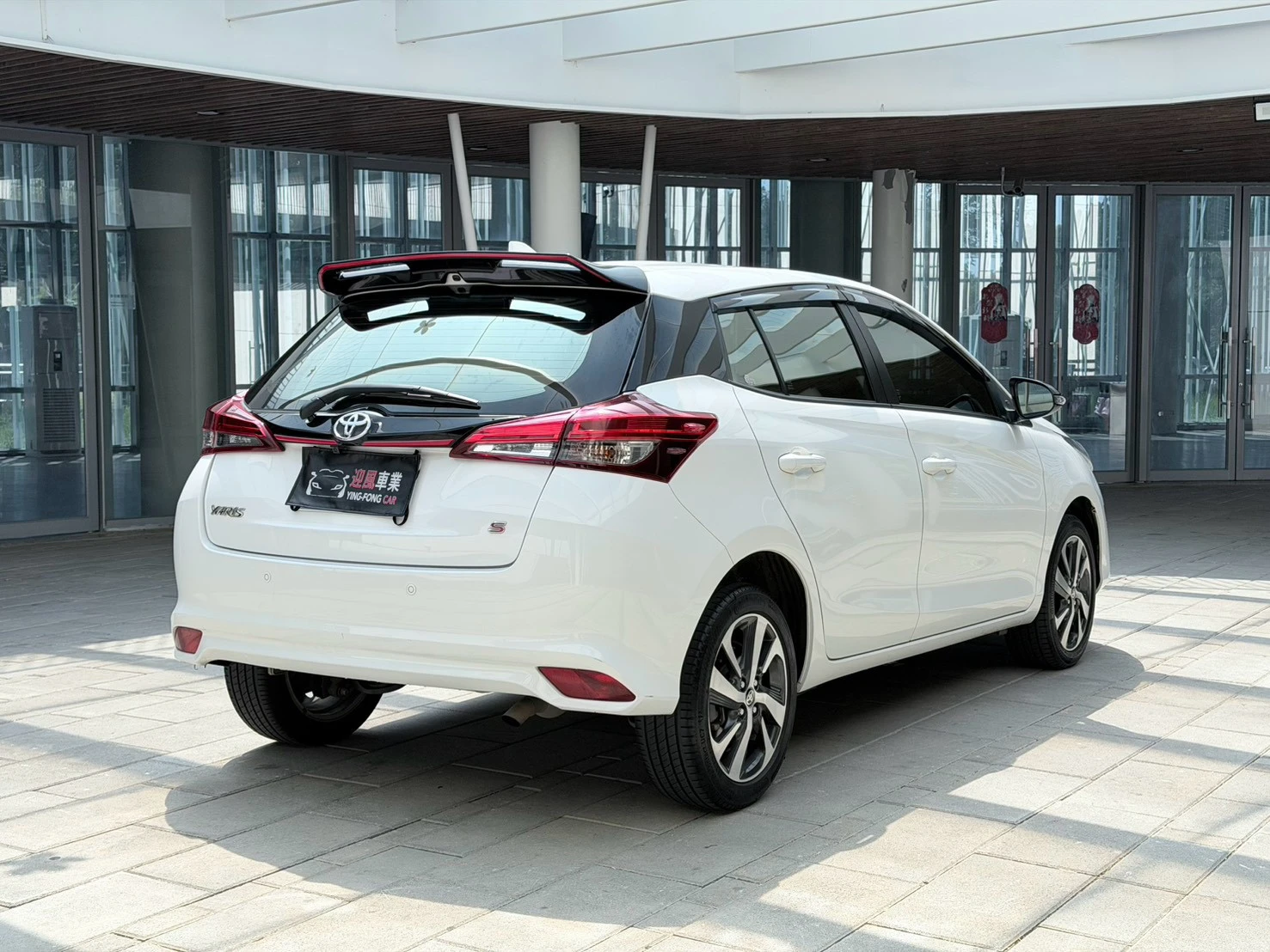 ⚪ 2020 Toyota Yaris 1.5 S版 白色