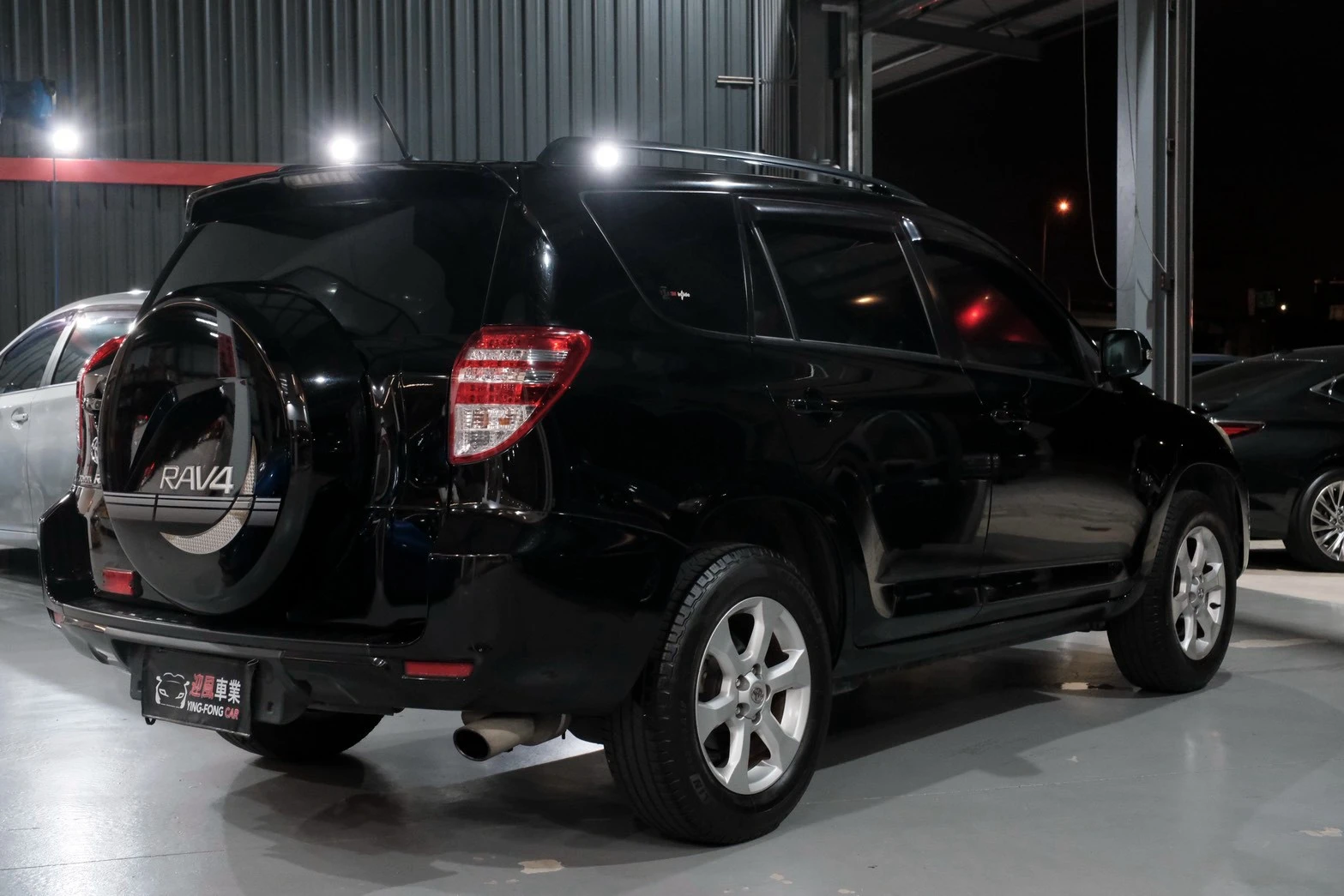 ⚪ 2011 Toyota RAV4 2.4 E 黑色