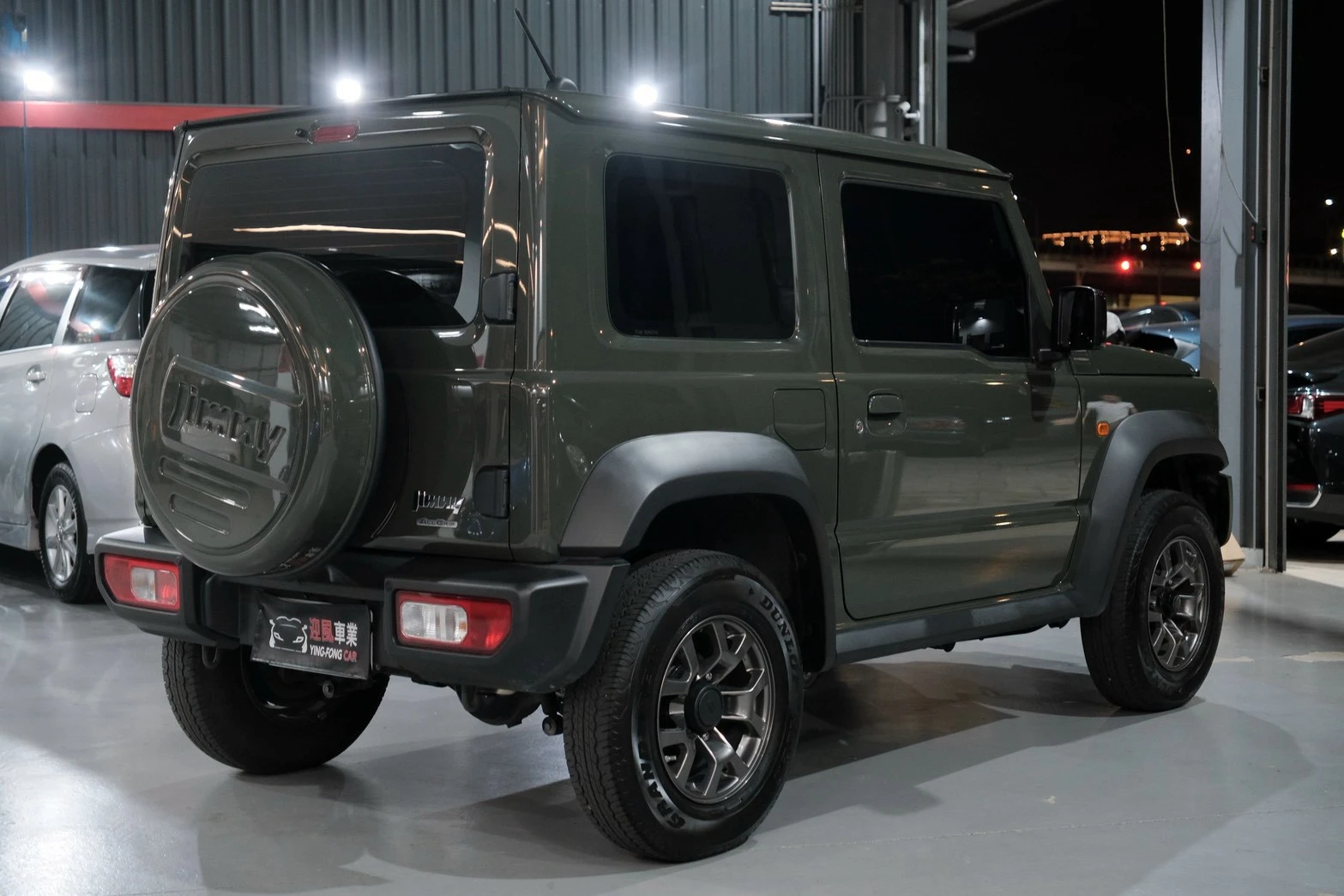 ⚪ 2025 Suzuki Jimny 1.5 GLX 軍綠色