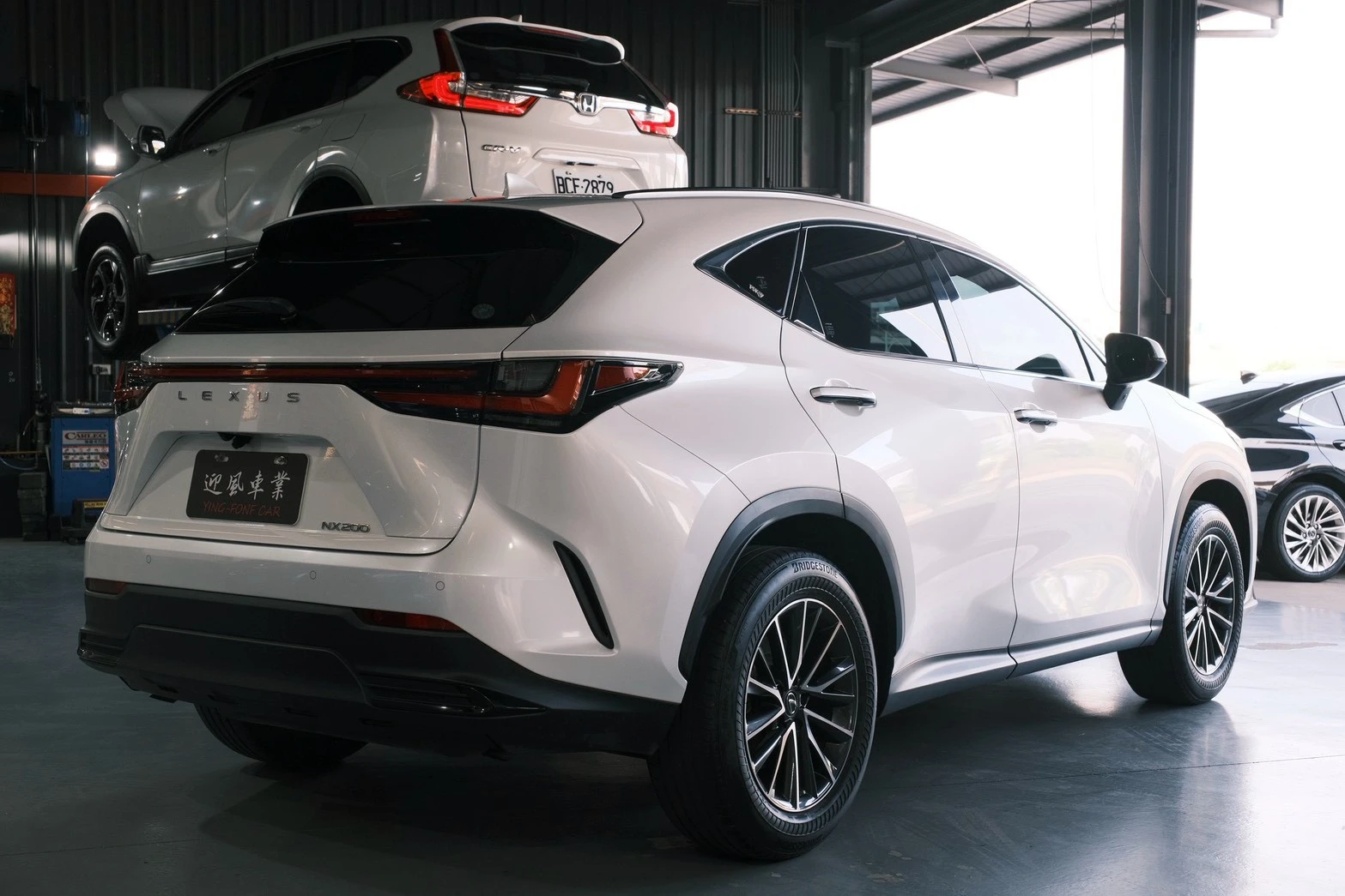 ⚪ 2023 Lexus NX200 豪華版 白色