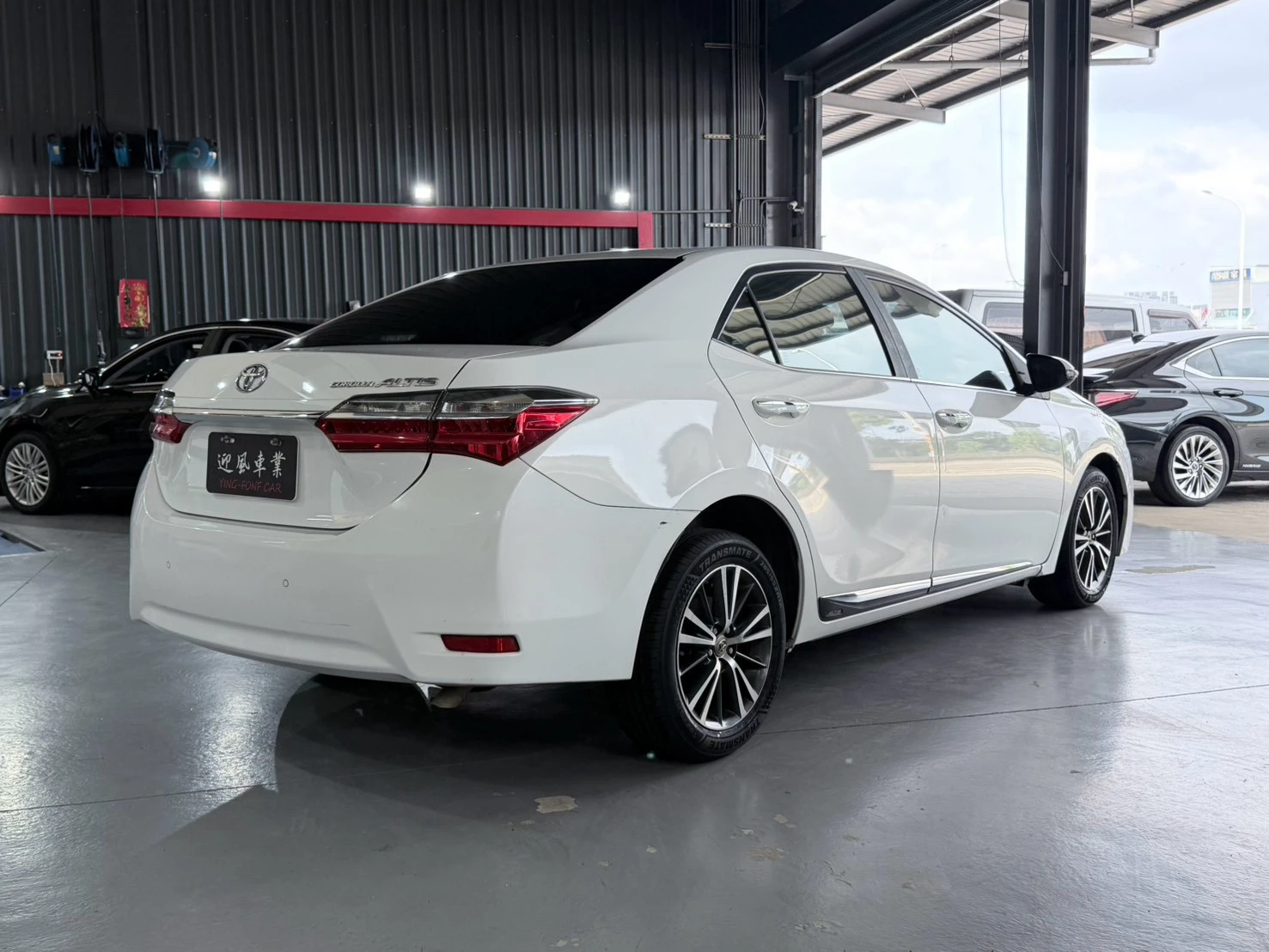 ⚪ 2017 Toyota Corolla Altis 1.8 豪華版 白色
