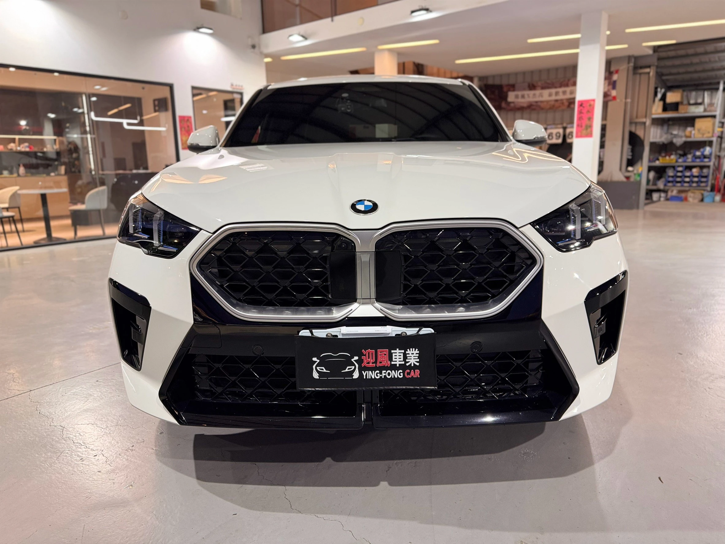 ⚪ 2025 BMW X2 sDrive20i M Sport 白色