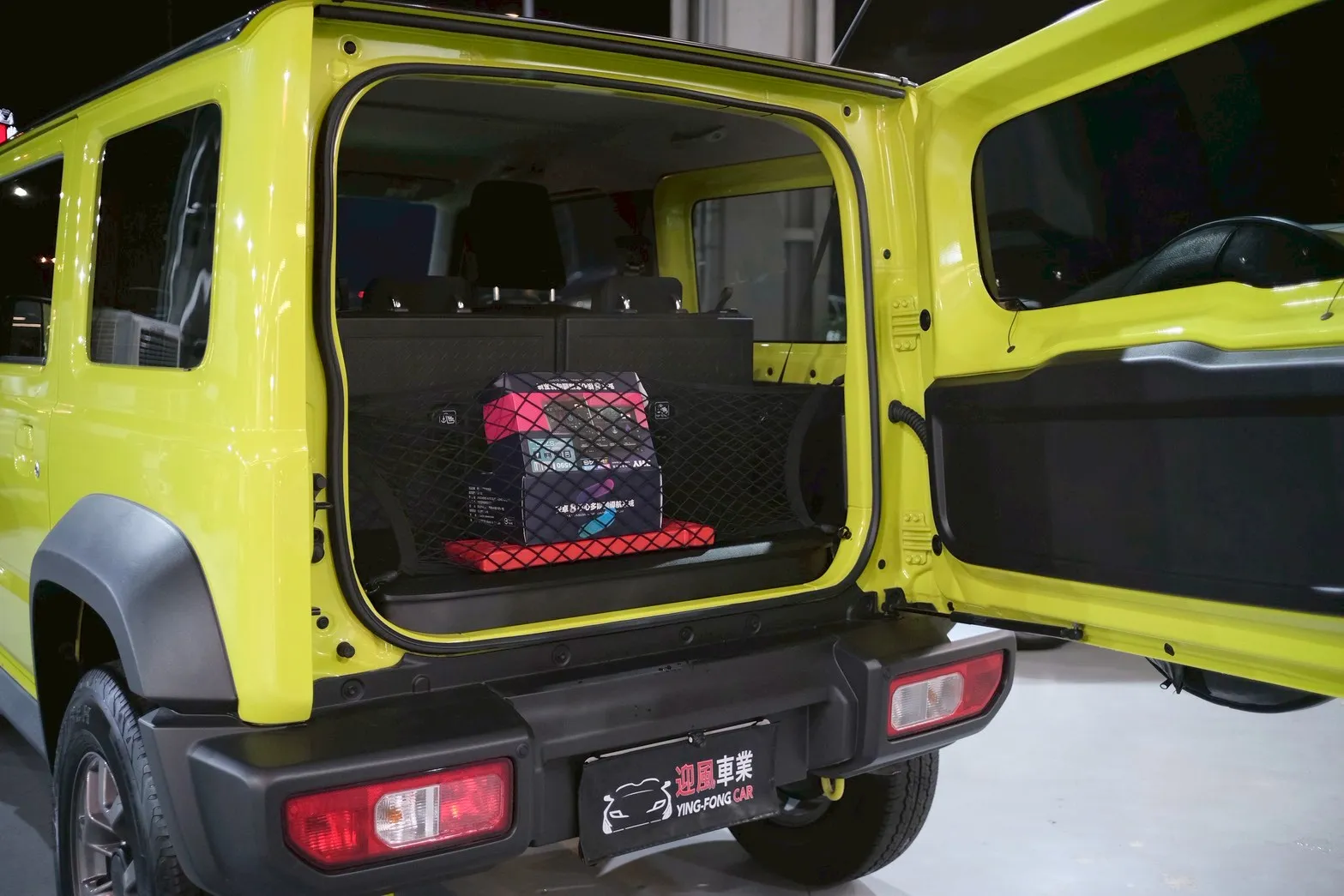 ⚪ 2023 Suzuki Jimny 1.5 GLX 綠色