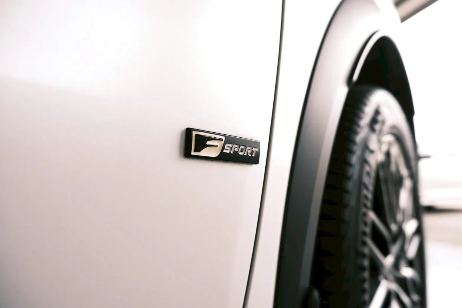 ⚪ 2024 Lexus LBX Cool 1.5 白色