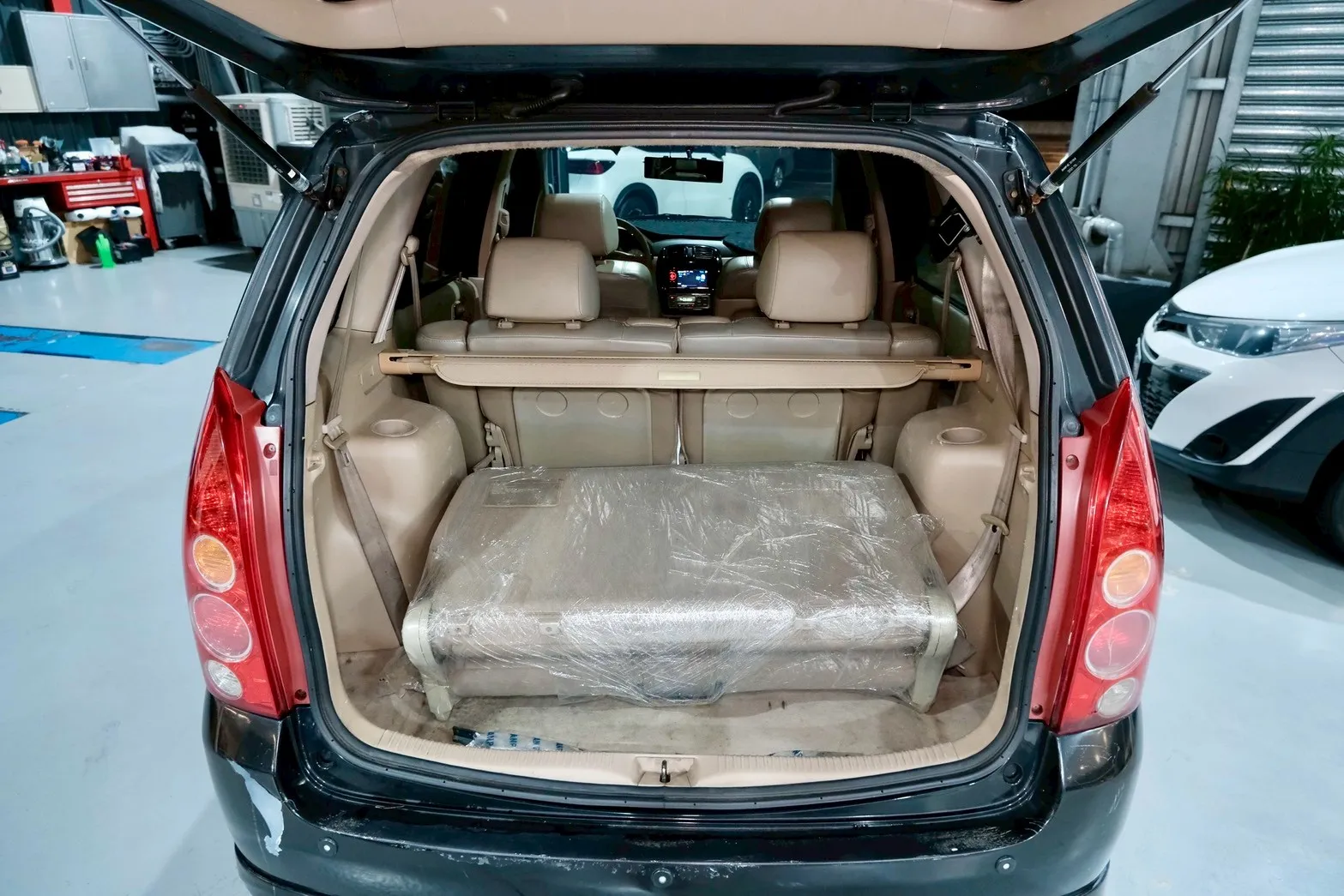 ⚪ 2003 Mazda Premacy 2.0 黑色