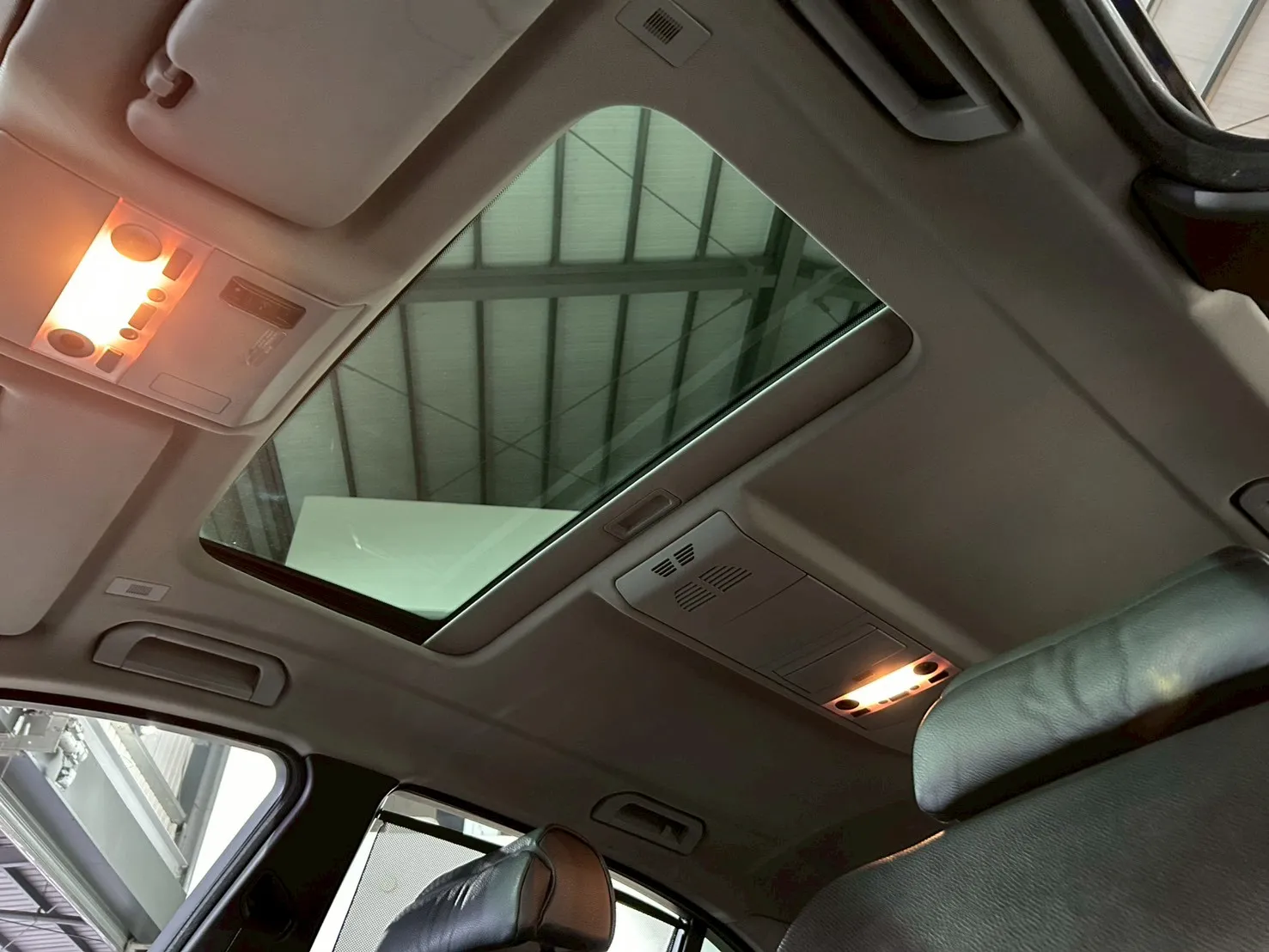 ⚪ 2006 BMW 7 Series 740Li 黑色