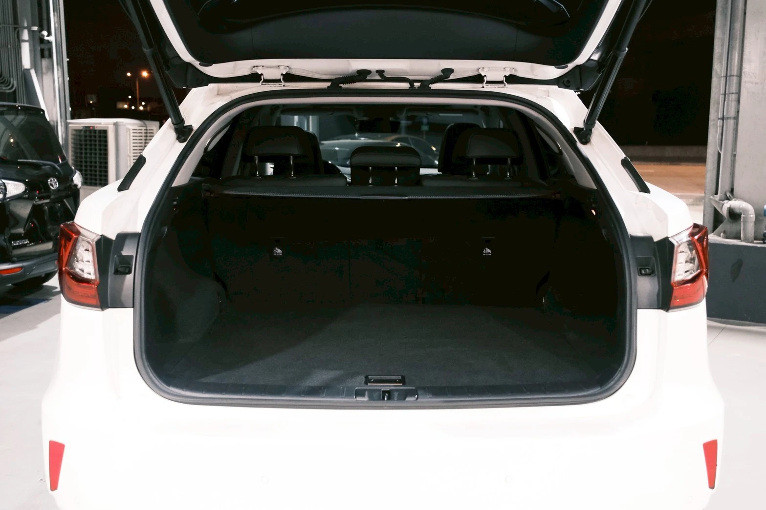 ⚪ 2016 Lexus RX200t 旗艦版 白色