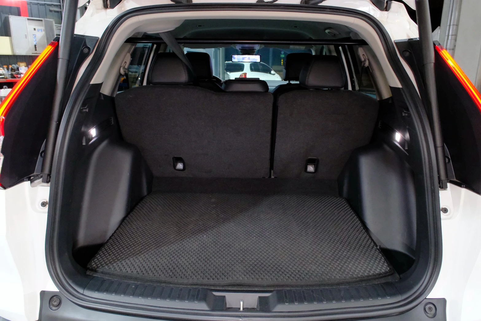⚪ 2023 Honda CR-V 1.5 S 白色