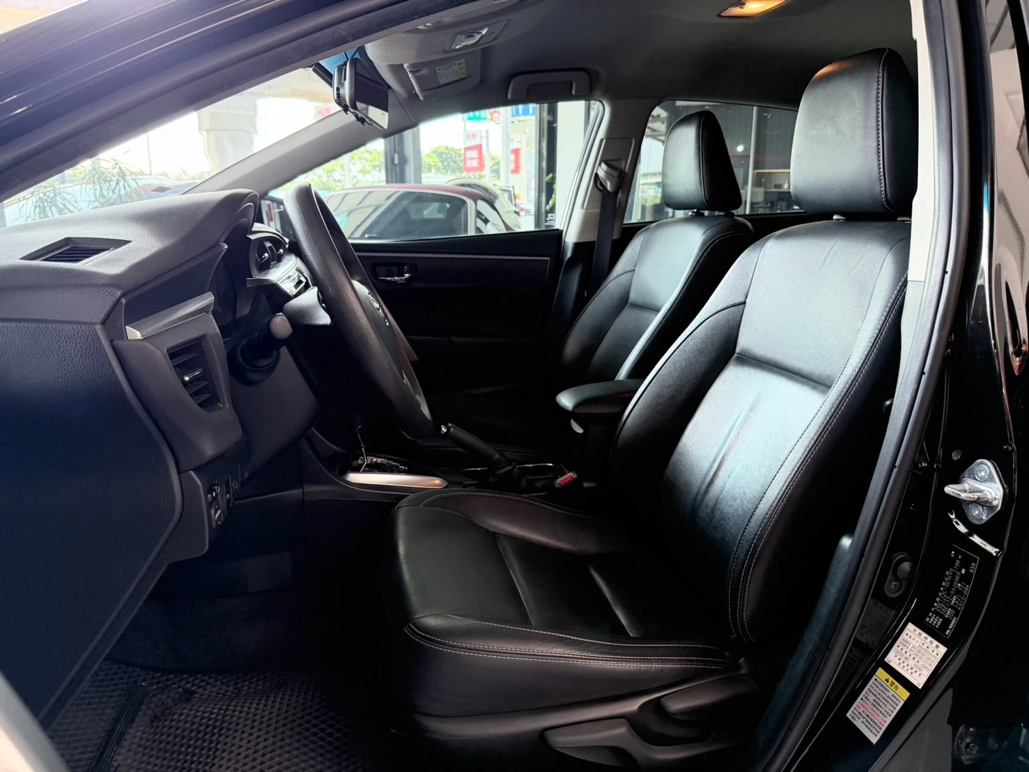 ⚪ 2014 Toyota Corolla Altis 1.8 經典版 黑色