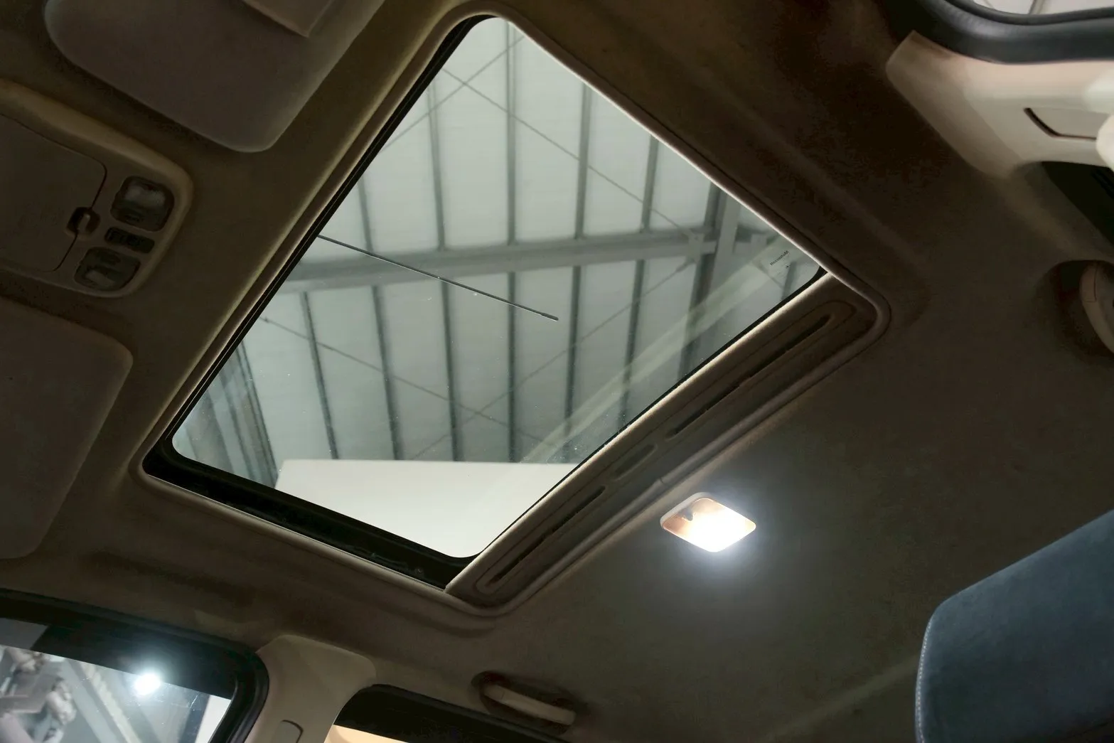 ⚪ 2012 Ford Escape 2.3 2WD XLT 銀色