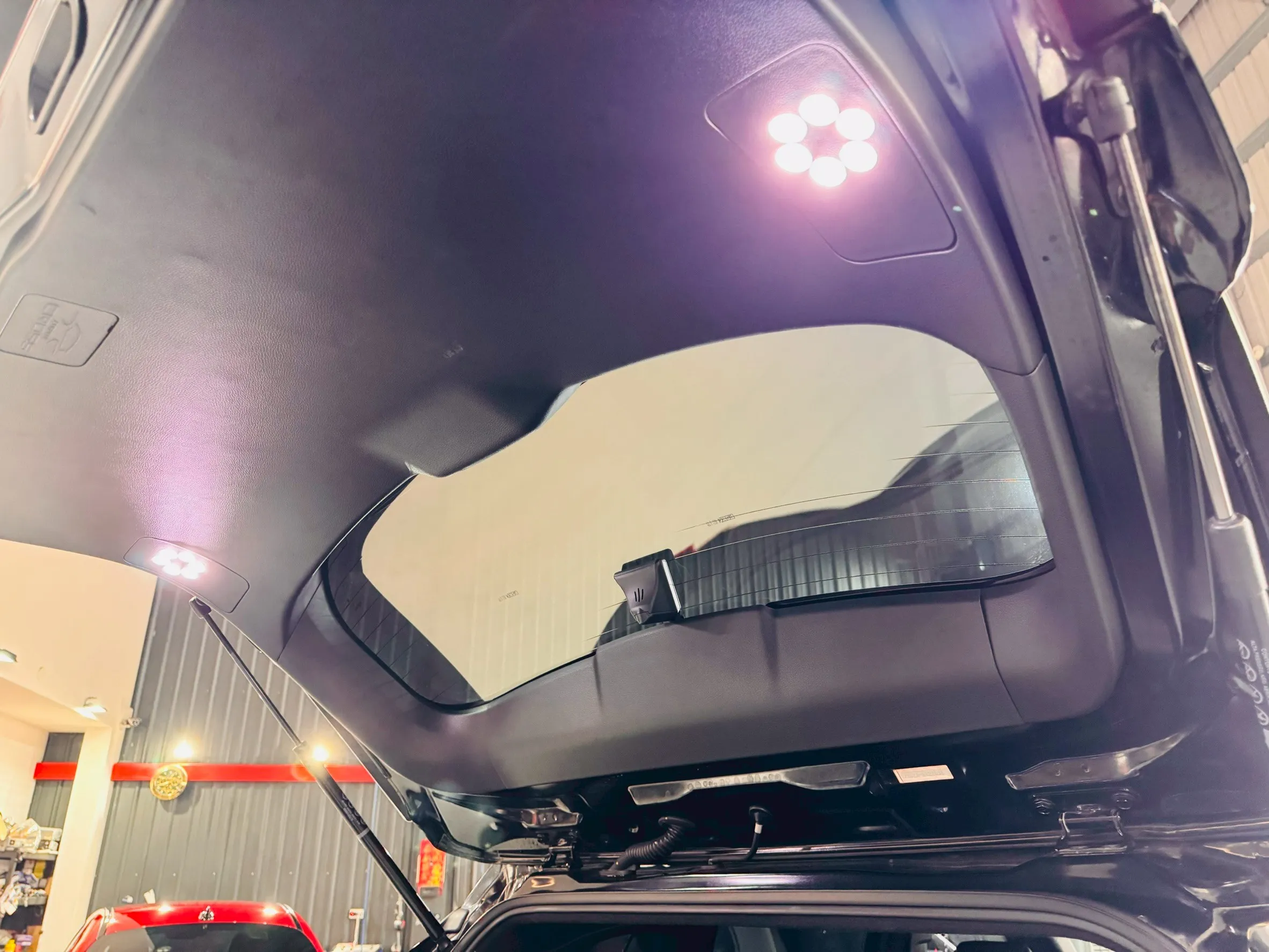 ⚪ 2021 Toyota Corolla Cross 豪華汽油版 黑色