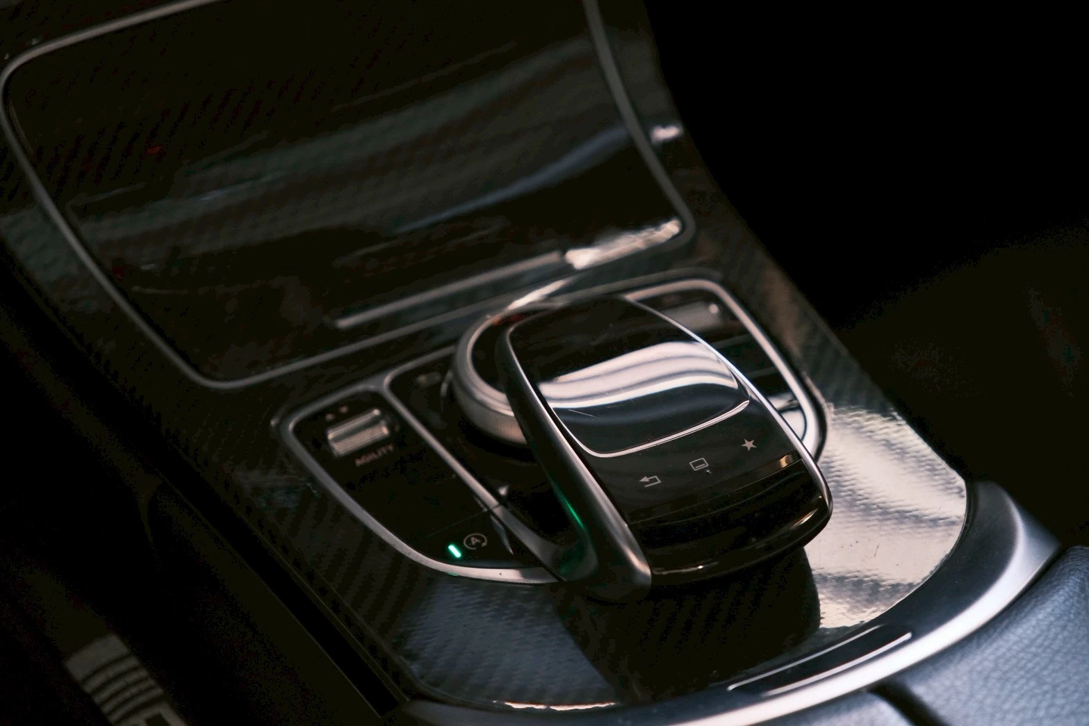 ⚪ 2015 M-Benz C-Class Sedan C300 AMG 灰色