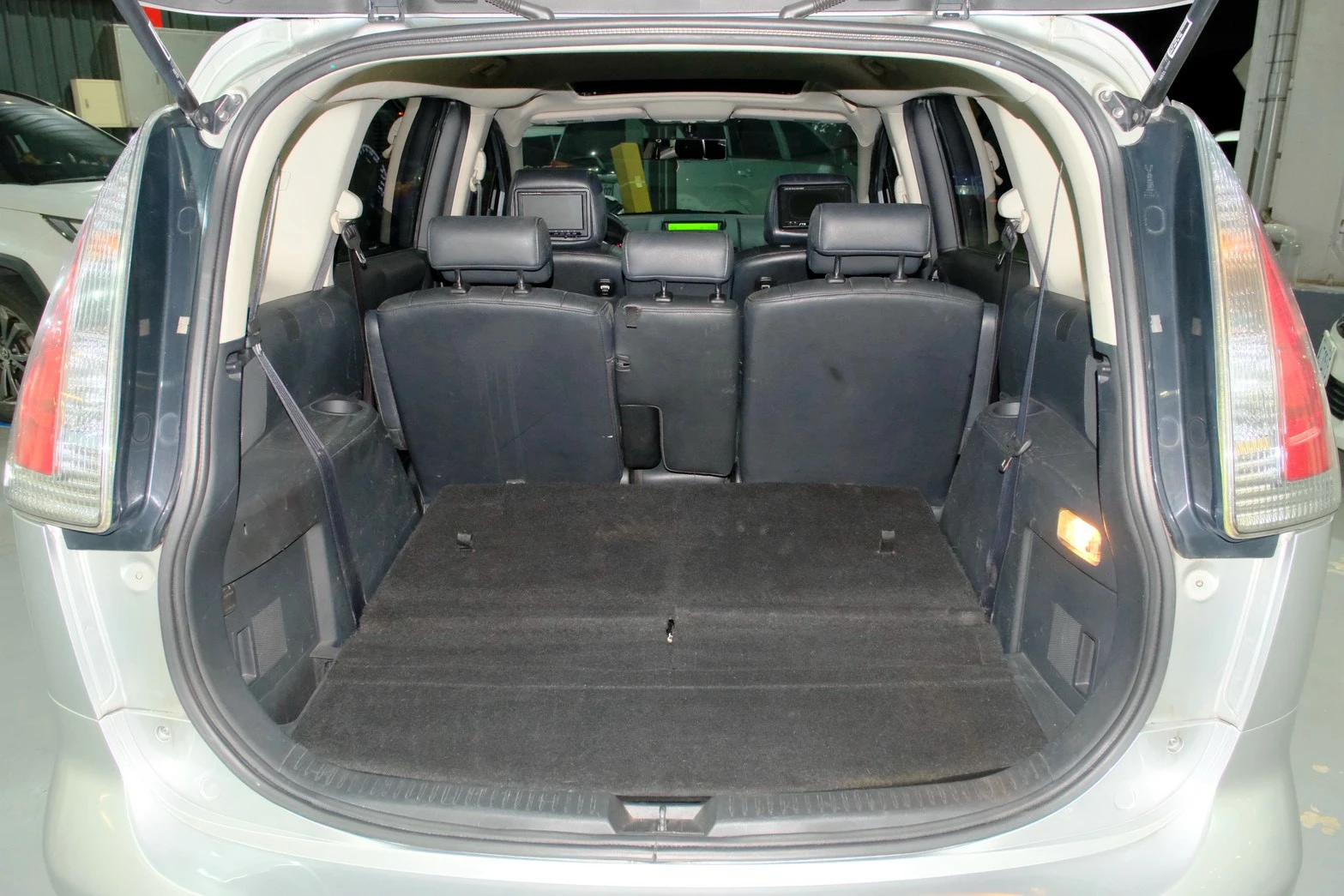 ⚪ 2009 Mazda 5 2.0 尊爵型 七人座 銀色