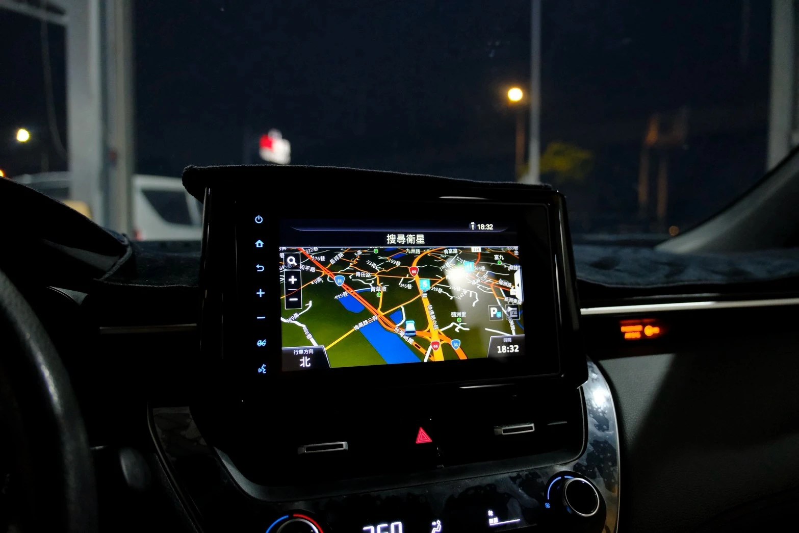 ⚪ 2020 Toyota Corolla Cross 1.8 Hybrid 尊爵 銀色