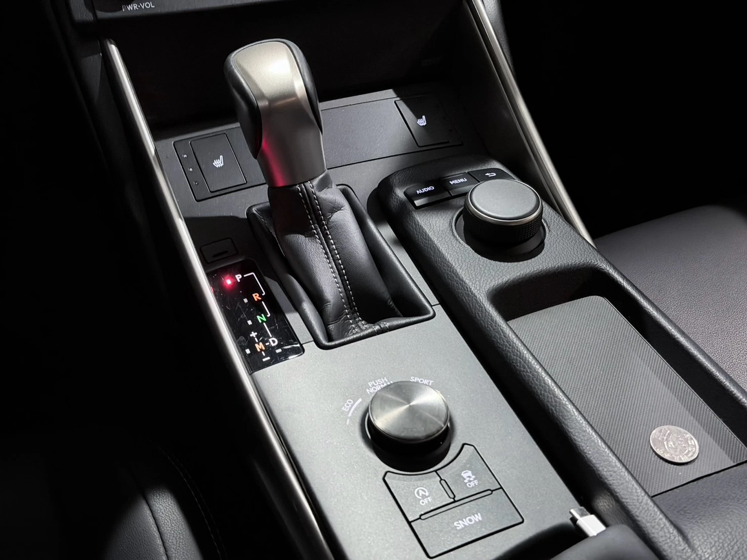 ⚪ 2015 Lexus IS 200t 豪華版 鈦色