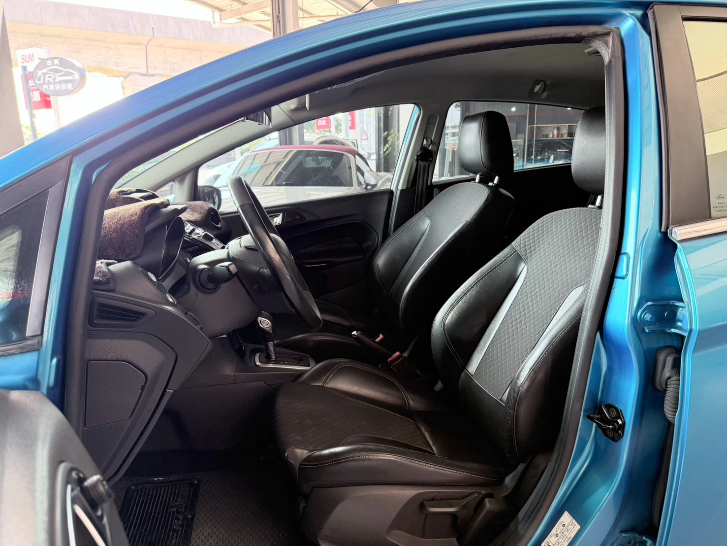⚪ 2015 Ford Fiesta 1.0 EcoBoost 運動型 藍色