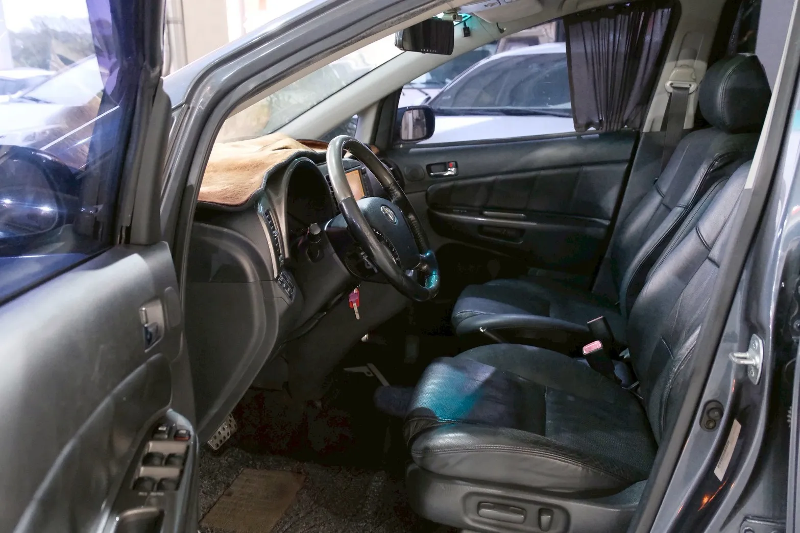 ⚪ 2005 Toyota Wish 2.0 藍色