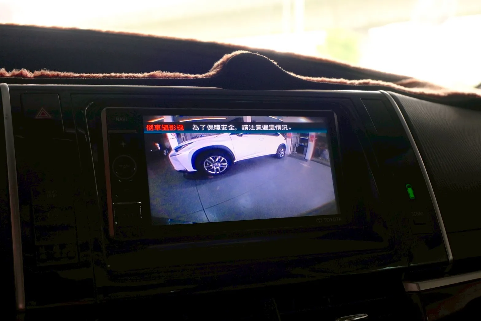 ⚪ 2015 Toyota Previa 2.4 豪華版 灰色