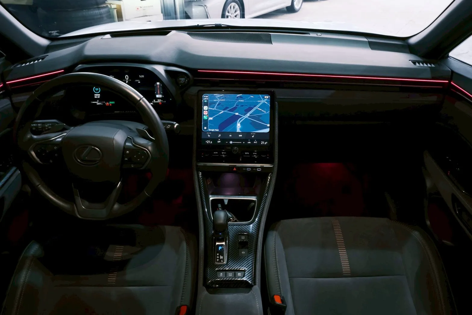 ⚪ 2024 Lexus LBX Cool 1.5 白色