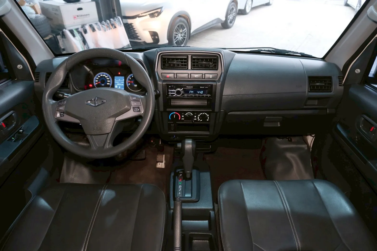 ⚪ 2023 CMC Veryca A180 自排 五人座 白色