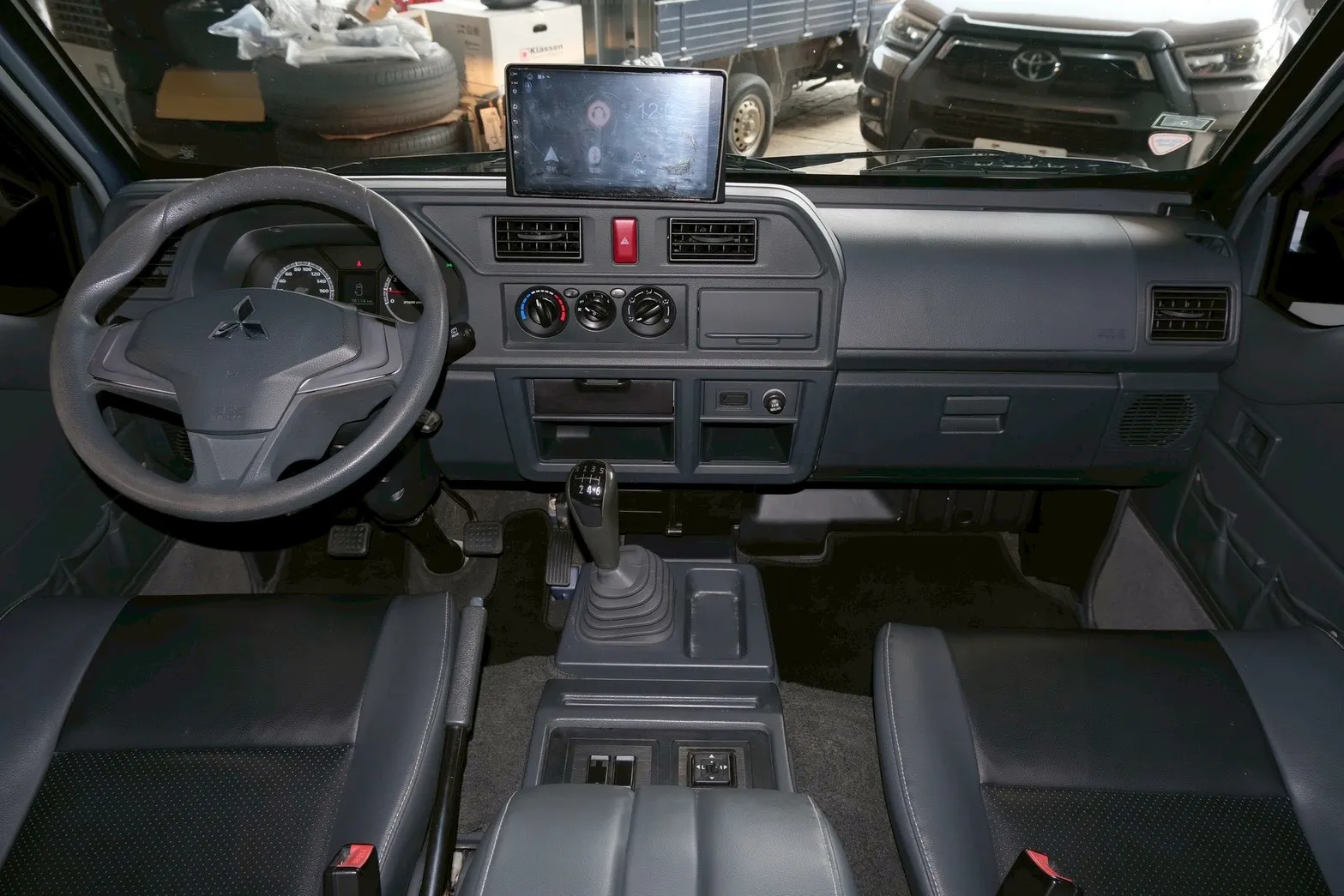 ⚪ 2023 中華汽車 Delica 2.4 手排 八人座 藍色