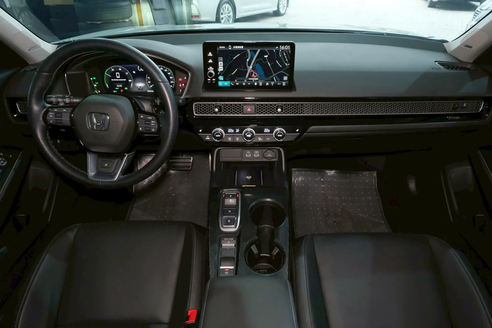 ⚪ 2023 Honda Civic e:HEV 白色