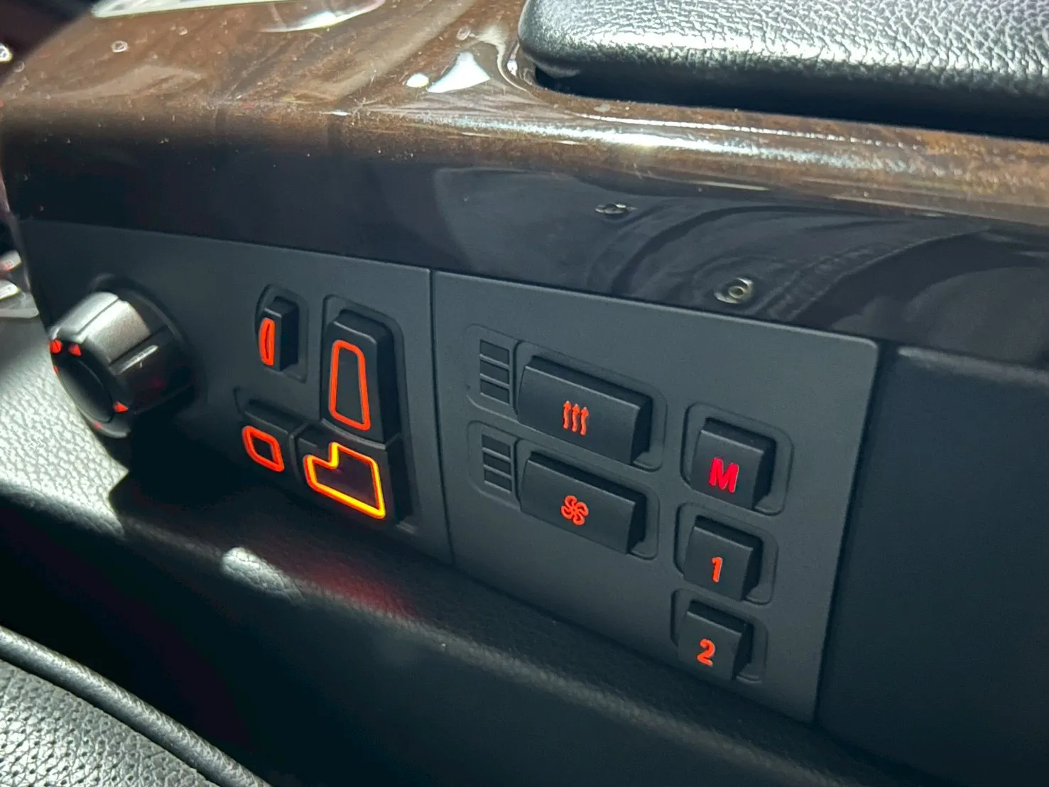 ⚪ 2006 BMW 7 Series 740Li 黑色