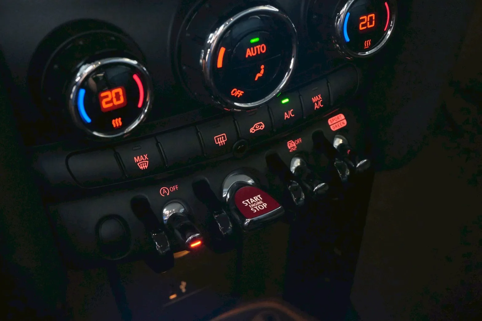 ⚪ 2021 MINI Hatch 5D Cooper 黑頂白