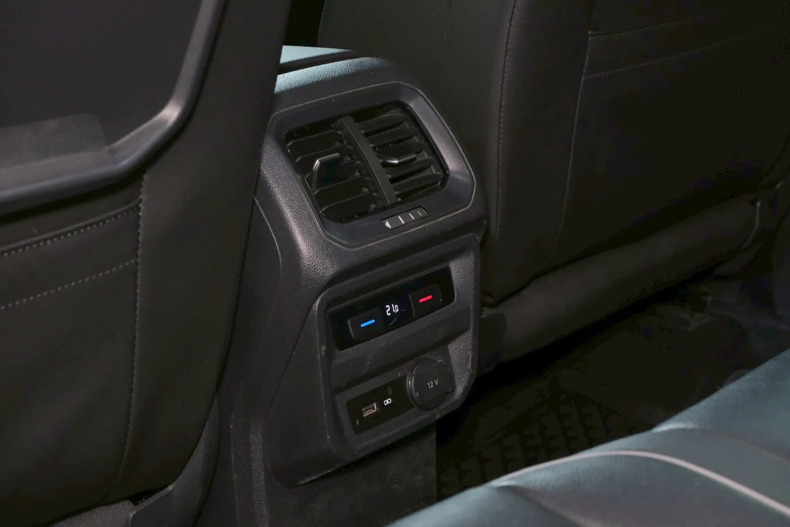 ⚪ 2019 Volkswagen Tiguan 330 TSI Highline 銀色