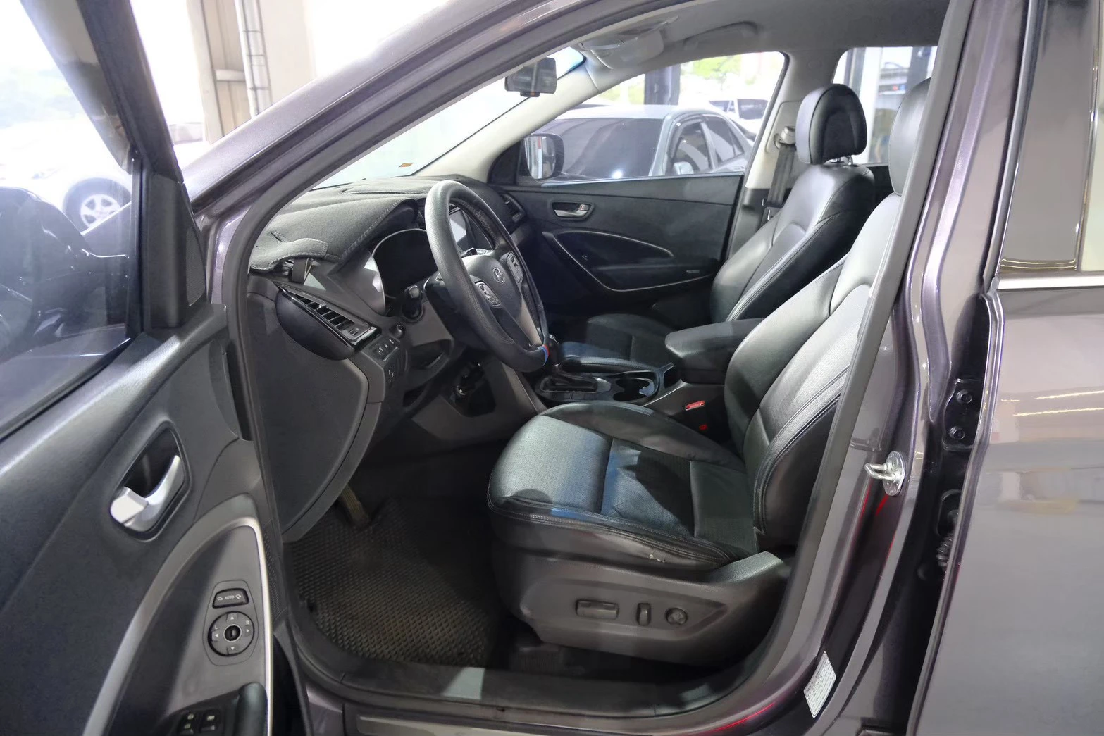 ⚪ 2015 Hyundai Santa Fe 2.2 貴族款 灰色