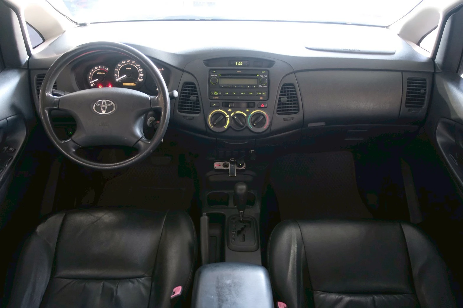 ⚪ 2015 Toyota Innova 2.0 J版 自排 銀色