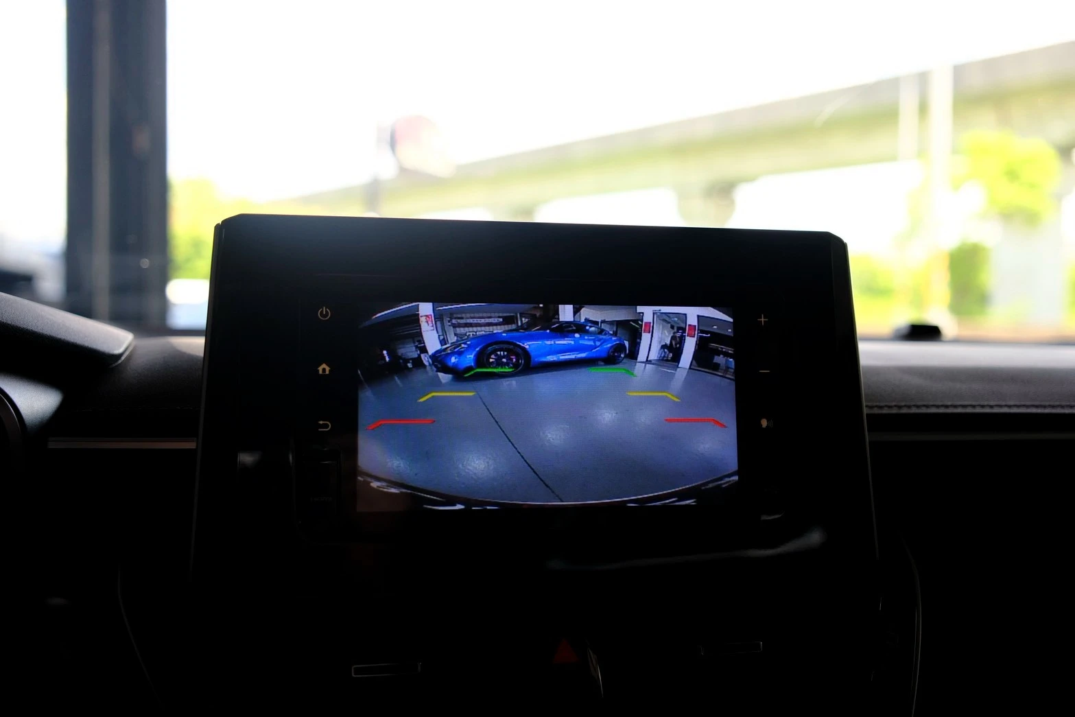 ⚪ 2018 Toyota Auris 2.0 旗艦版 白色