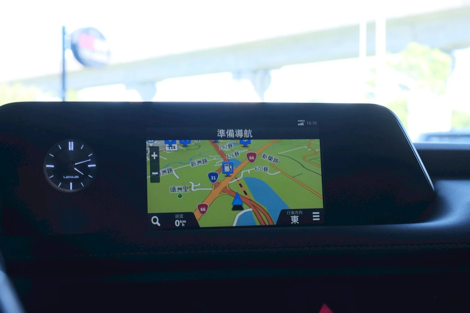 ⚪ 2019 Lexus UX250h 豪華版 鈦色