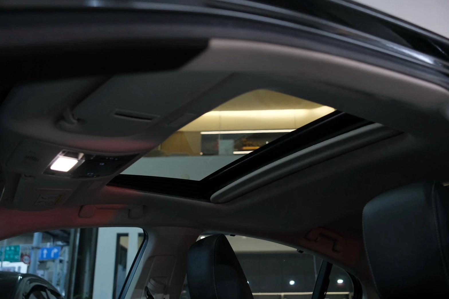 ⚪ 2021 Lexus ES 300h 旗艦版 黑色