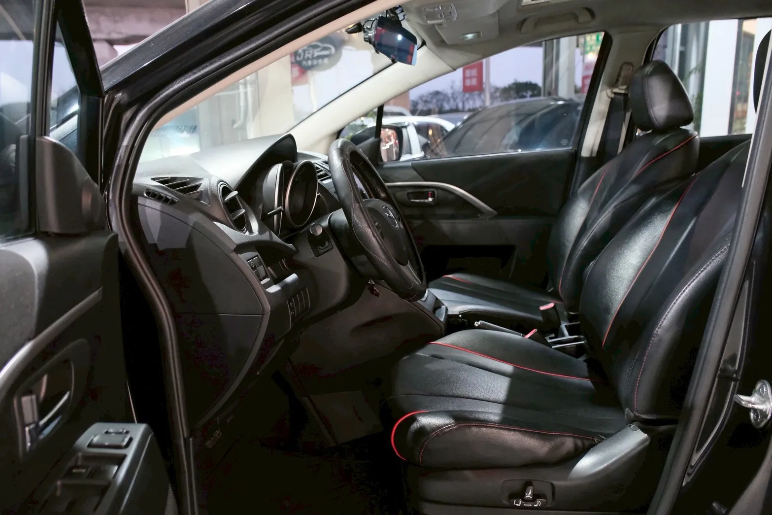 ⚪️ 2012 Mazda 5 七人座尊爵型 黑色