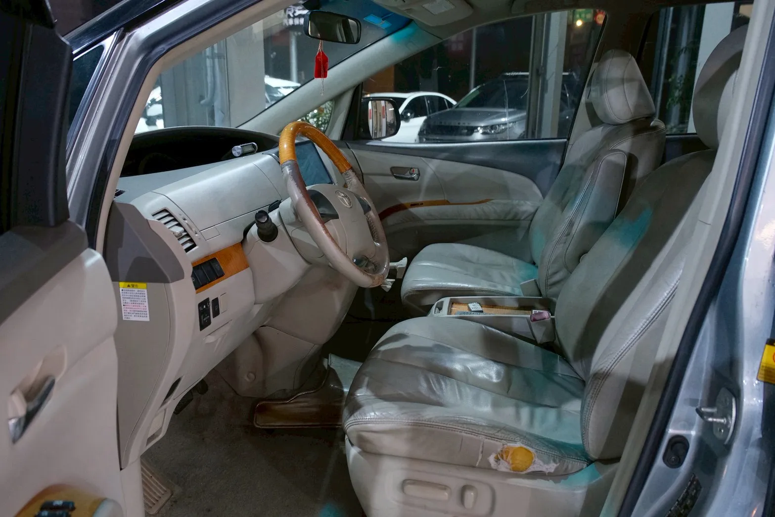 ⚪ 2010 Toyota Previa 3.5 旗艦版 灰色