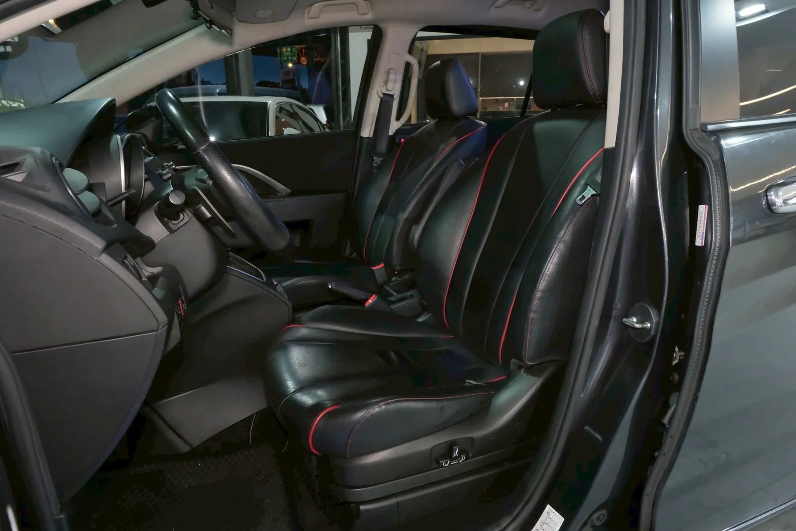 ⚪ 2014 Mazda 5 七人座頂級型 灰色