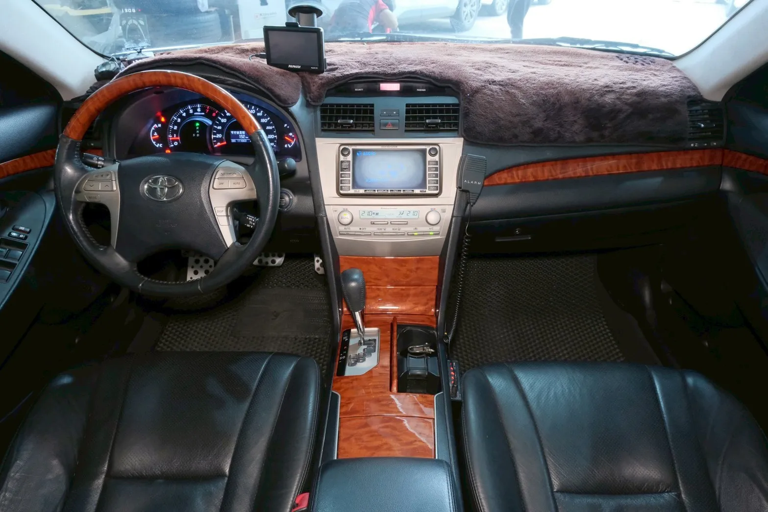 ⚪ 2009 Toyota Camry 2.4 G 黑色
