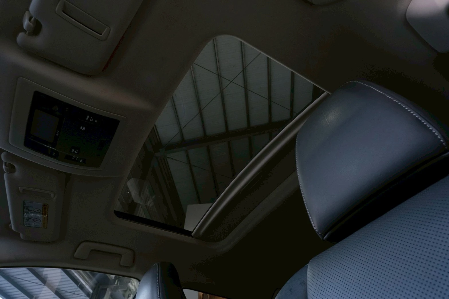 ⚪ 2014 Lexus NX300h 頂級版 鈦色