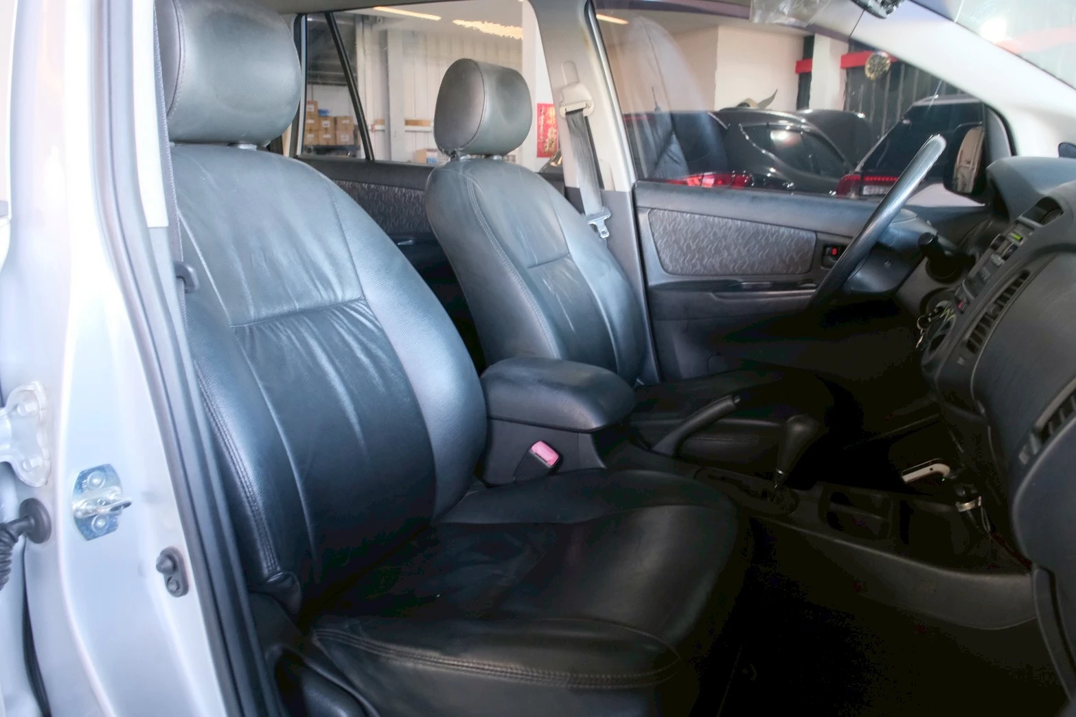 ⚪ 2015 Toyota Innova 2.0 J版 自排 銀色